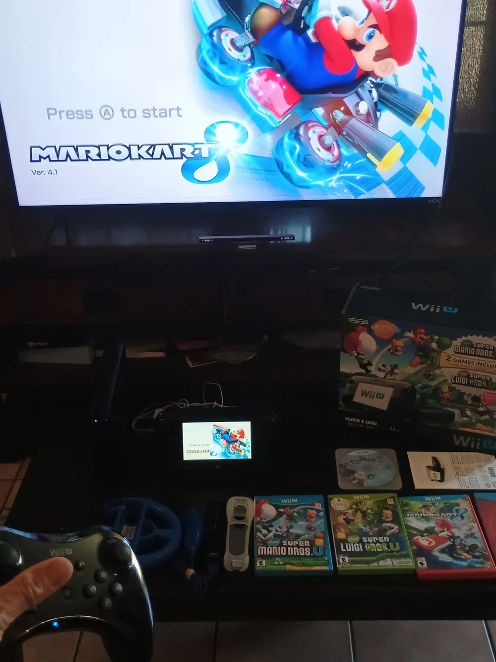 Nintendo Wii U Mario & Luigi Deluxe Set with Blue Accessories
